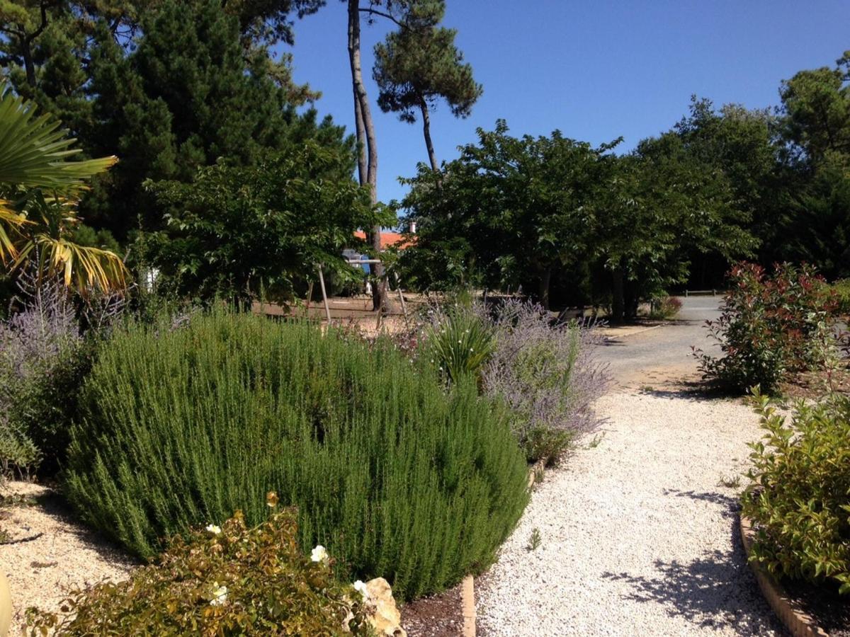 Ulvf Les Hibiscus Otel Saint-Jean-de-Monts Dış mekan fotoğraf